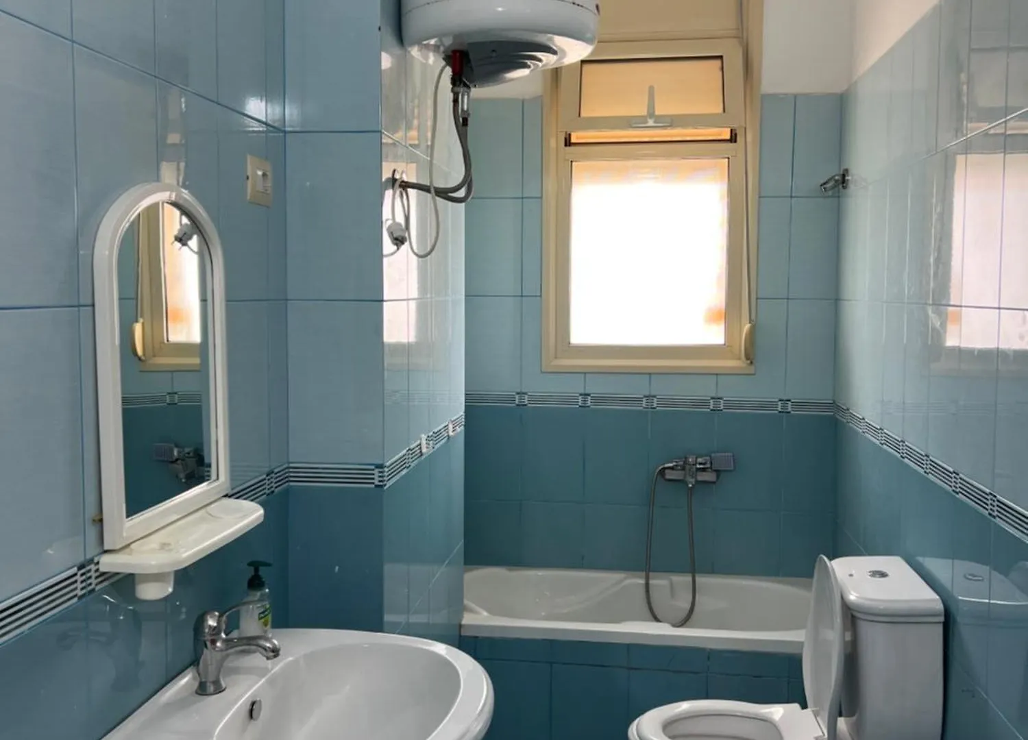 Flamingo Apartment Vlorë 0*,